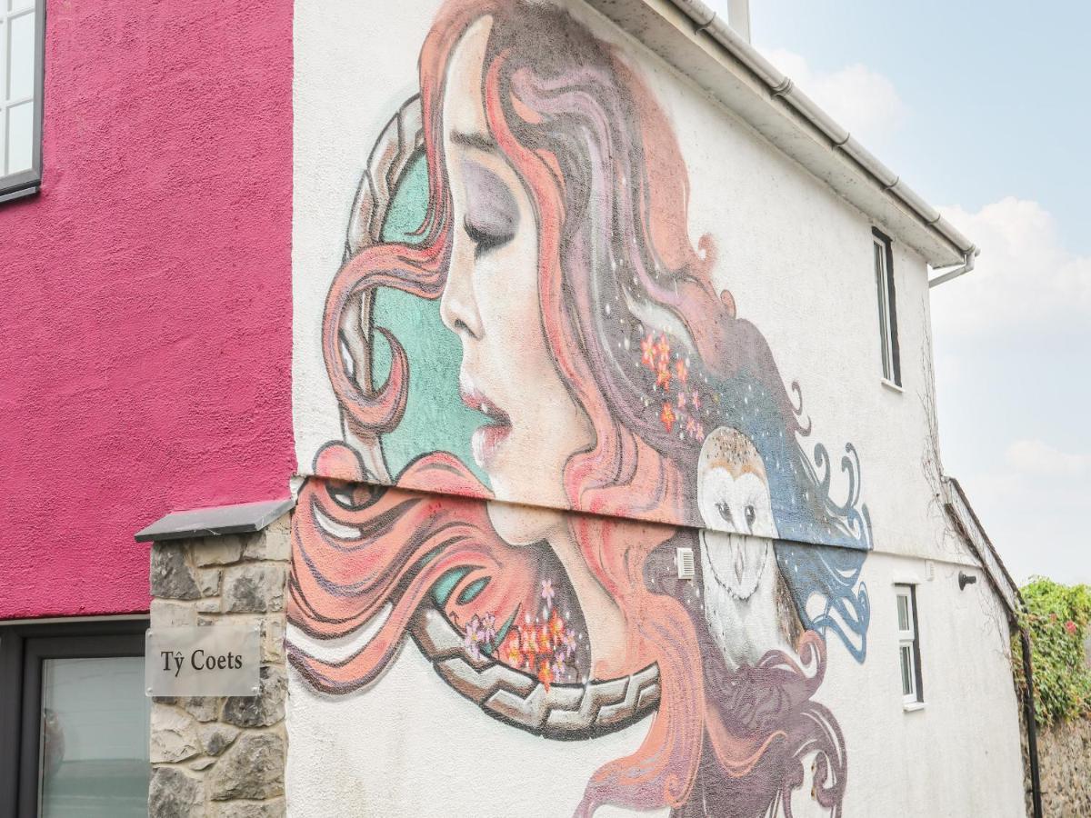 Ty Coets Coach House * Caernarfon
