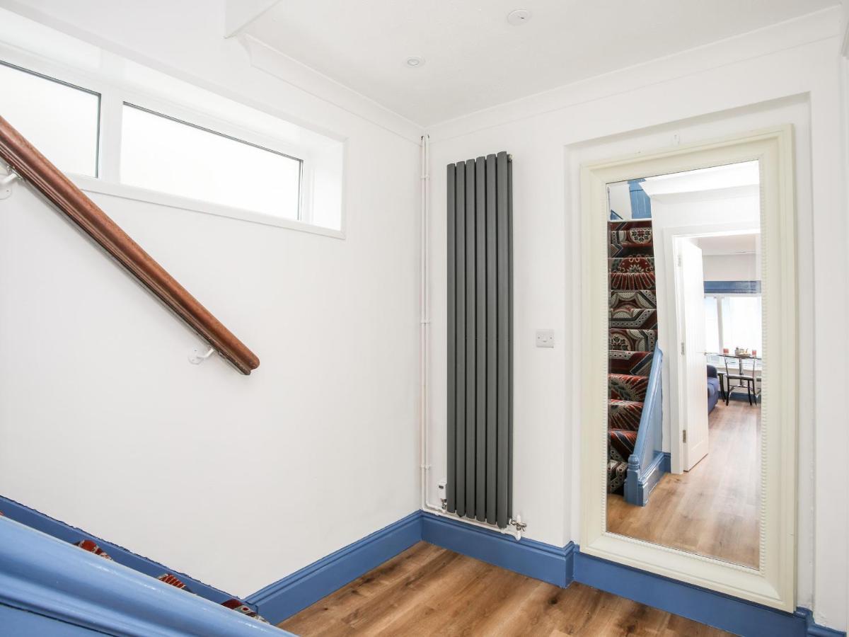 Apartment Ty Coets Coach House *